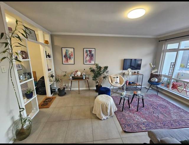 2 BEDROOM APARTMENT FOR SALE IN SEA POINT